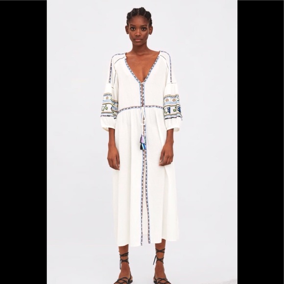 Zara Dresses & Skirts - Host Pick 🌟👗. Zara Embroidered Dress
